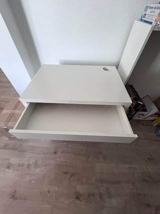 Escritorio MICKE IKEA blanco 73x50cm