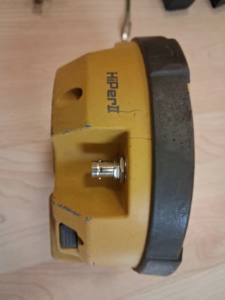GPS Centimétrico Topcon Hiper II **COMPONENTES**