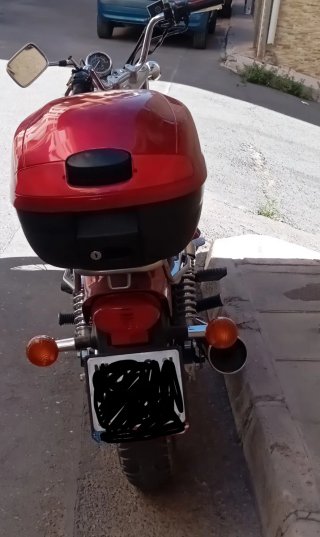 Suzuki Marauder 250cc Roja