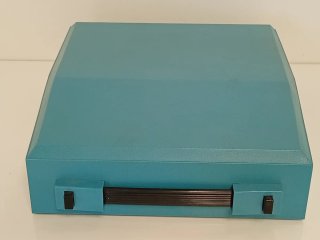 MAQUINA DE ESCRIBIR MARCA SEVILLE 3000 AZUL