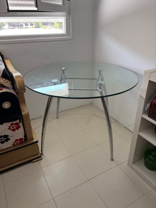 Mesa redonda cristal y metal 106x74