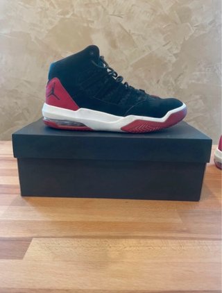 Nike Jordan Max Aura 42,5