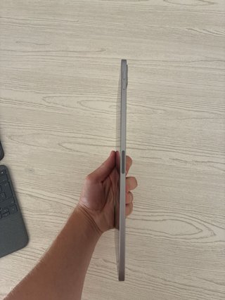 iPad Pro 11” 4ª Gen M2 128GB,Apple Pencil, teclado