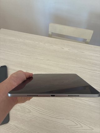 iPad Pro 11” 4ª Gen M2 128GB,Apple Pencil, teclado