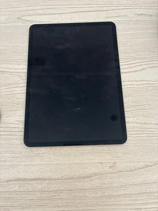 iPad Pro 11” 4ª Gen M2 128GB,Apple Pencil, teclado