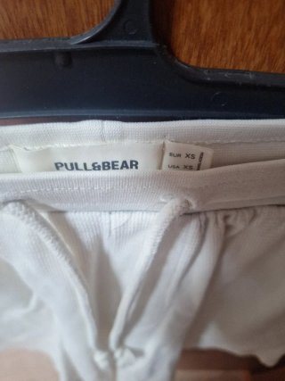 Pantalón corto Pull&Bear blanco talla XS