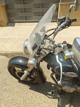 Suzuki Marauder 250cc Negra 12000km