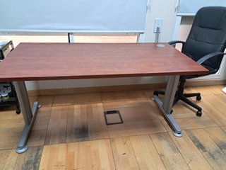 Escritorio madera patas metal