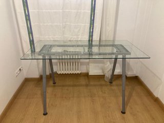 Mesa escritorio cristal y metal