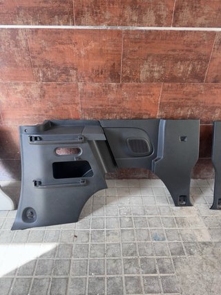 Panelado interior Renault Trafic X82