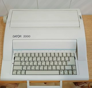 Máquina de escribir Dator 2000