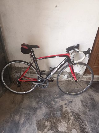 Bicicleta carretera BH G5
