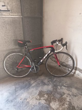 Bicicleta carretera BH G5