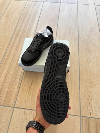 Nike Air Force 1 Venom Negra Talla 42