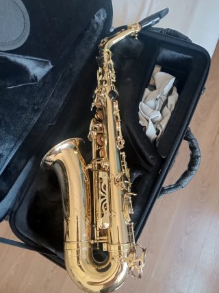 Saxofón Alto Thomann