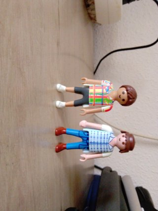 8 figuras de Playmobil