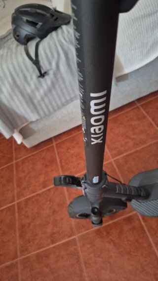 Patinete Eléctrico Xiaomi 5x pro usado 4 veces.