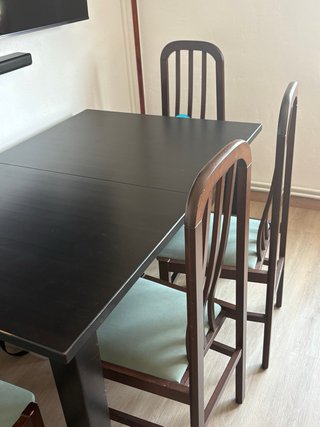 Mesa extensible 1.50m a 2m + 6 sillas