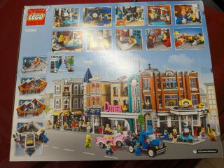 LEGO Creator Expert 10264 Corner Garage