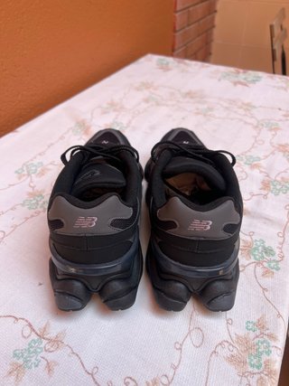 Zapatillas New Balance 9060 Negro/Gris