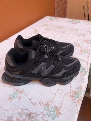 Zapatillas New Balance 9060 Negro/Gris