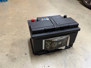 Bateria serca de 75ah 640A (EN)
