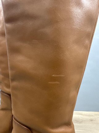Botas altas de piel marrón Massimo Dutti