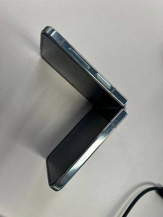 Samsung Galaxy Z Flip5
