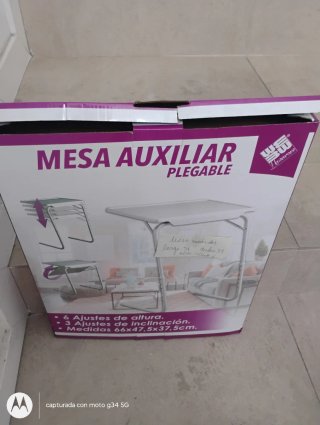 Mesa auxiliar blanca plegable
