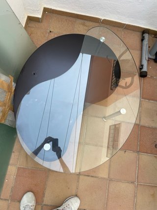 Mesa de salón cristal y metal Yin Yang