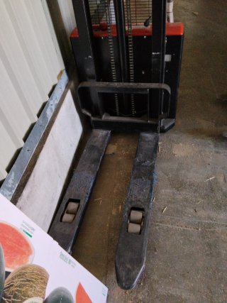 Carretilla elevadora eléctrica 1200KG