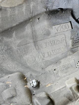 Tapa Motor VW Passat CC TDI 03L103925AM