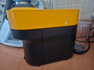 Cafetera Nespresso Vertuo Pop Mango