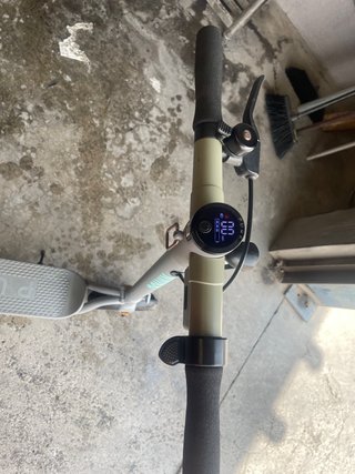 Patín Eléctrico Plegable Gris