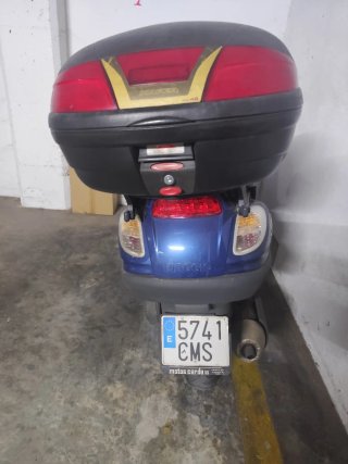 Gilera X9 Maxi Scooter Azul