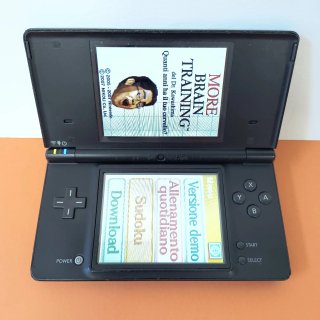 CONSOLE NINTENDO DSi NERA CON PENNINO + CAVO