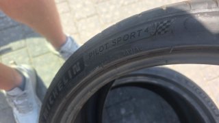 2 Michelin PS4 205/40 R18