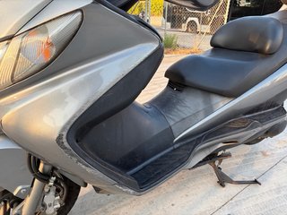 Suzuki Burgman AN 250 Gris 75800Km