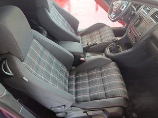 Volkswagen Golf 2.0 TSI 210cv GTI