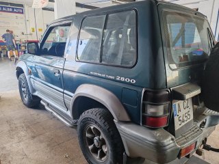 Mitsubishi Montero 2000