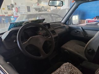 Mitsubishi Montero 2000