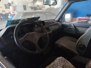 Mitsubishi Montero 2000