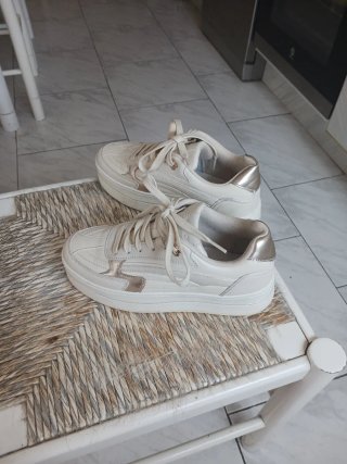Zapatillas Mexx plataforma blancas y doradas T36