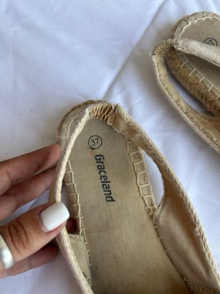 Alpargatas Graceland beige con puntera negra