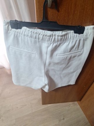Pantalón corto blanco talla M