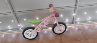 Bici sin pedales niña madera flores