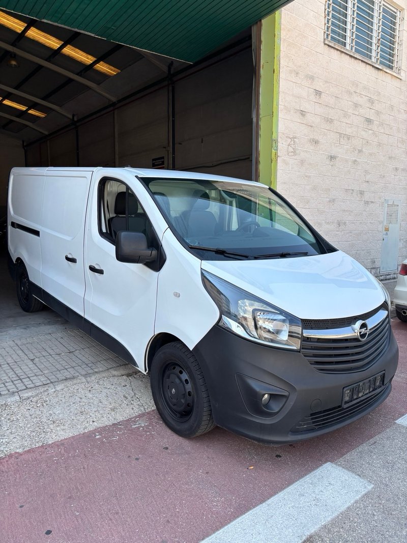 Opel Vivaro 2018, foto 2