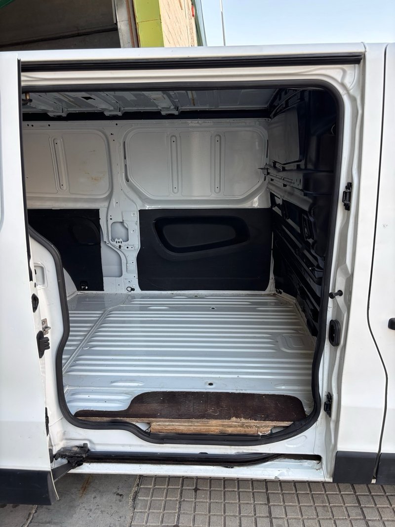 Opel Vivaro 2018, foto 10