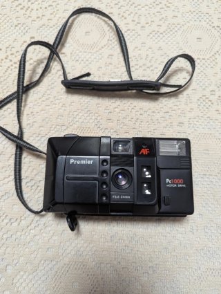2 Fotocamere Analogiche Fujifilm e Premier