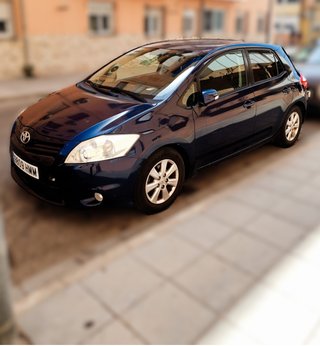 Toyota Auris 2012